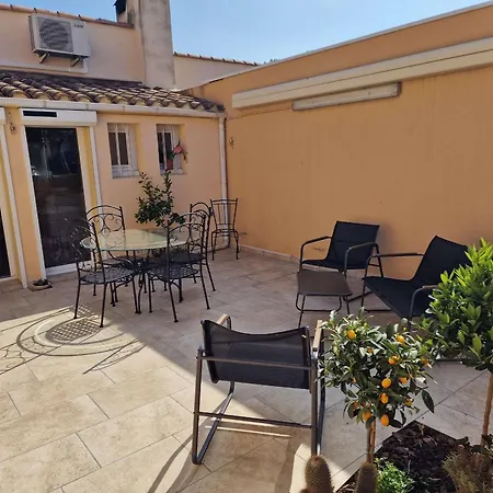 Prázdninový dům T3 Climatisee Pour 6 Pers Avec Terrasses, A 400m De La - Fr-1-607-186 Agde