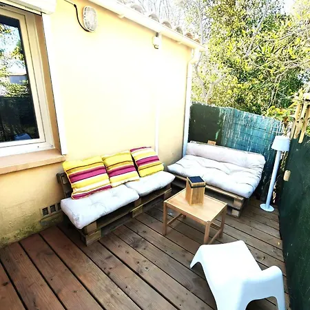 T3 Climatisee Pour 6 Pers Avec Terrasses, A 400m De La - Fr-1-607-186 Agde